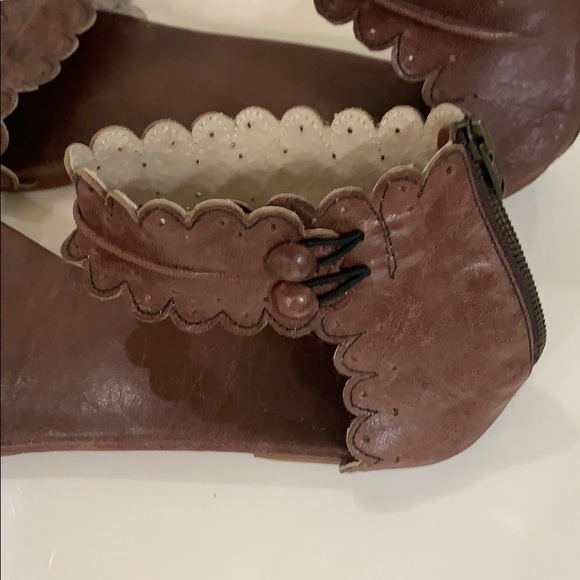 Leather Sandals - Picture 2 of 5